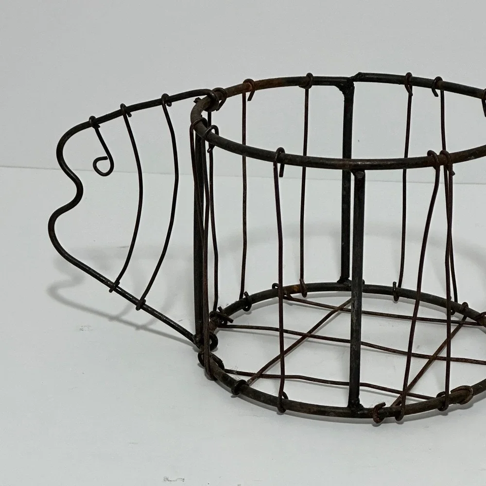 VTG Rustic Metal Wire Fish Planter Holder Garden Nautical Farmhouse Cottage